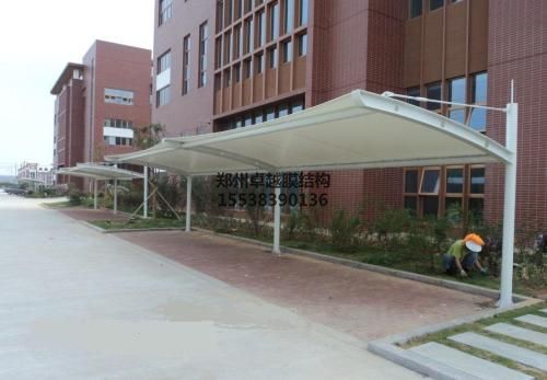 海口<font color='red'>膜結(jié)構(gòu)車棚</font>【?？谌A能發(fā)展有限公司等】施工案例